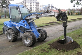 Miniładowarka Multione przy pracy – Wrocław